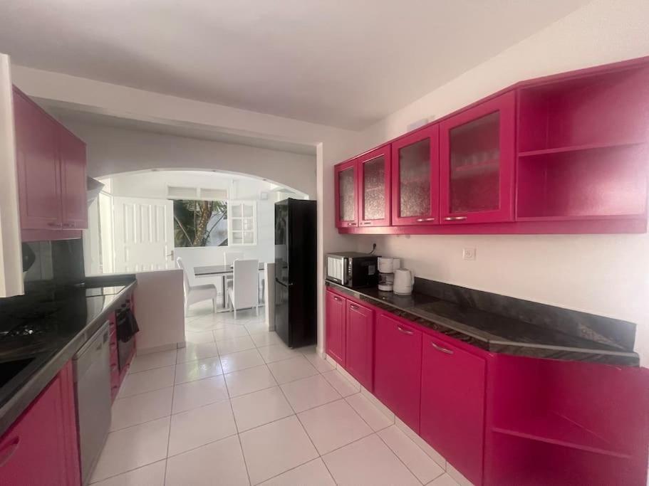 Kay Johanna Les Abymes Extérieur photo